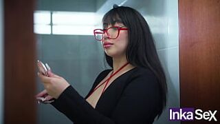 Psychologist with a large bum takes advantage of a youthfull patient while performing sexual therapy