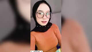 Fabulous Indonesian Hijab Dame ????