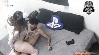 Nephews gobbling the harmless light-haired's cootchie with 2 dicks inwards at the same time Free 01