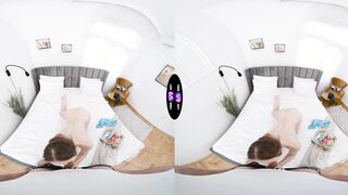 Paramours have fun board games in couch