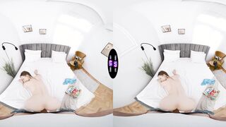 Paramours have fun board games in couch