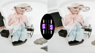 Blond ejaculations at the table