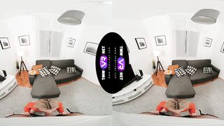 Ash-blonde performs a deep oral job