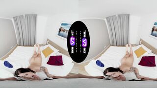 Ultra-cutie rails weenie after shopping